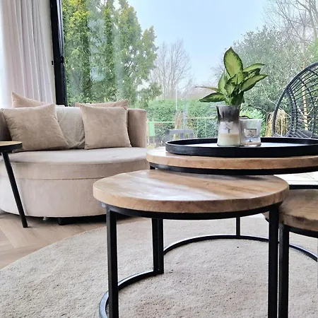 Luxury With Large Garden - Renovated Bedrooms Villa *