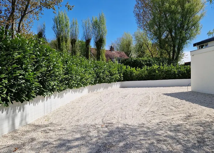 Luxury With Large Garden - Renovated Bedrooms La Haye