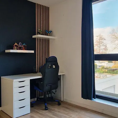 Luxury With Large Garden - Renovated Bedrooms *