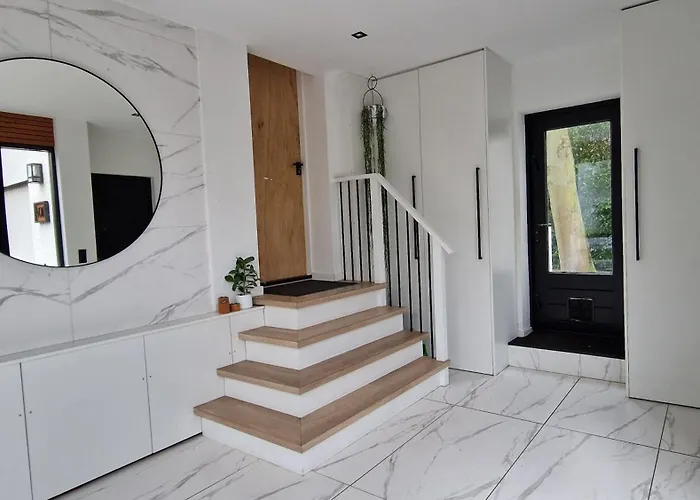 Luxury With Large Garden - Renovated Bedrooms *