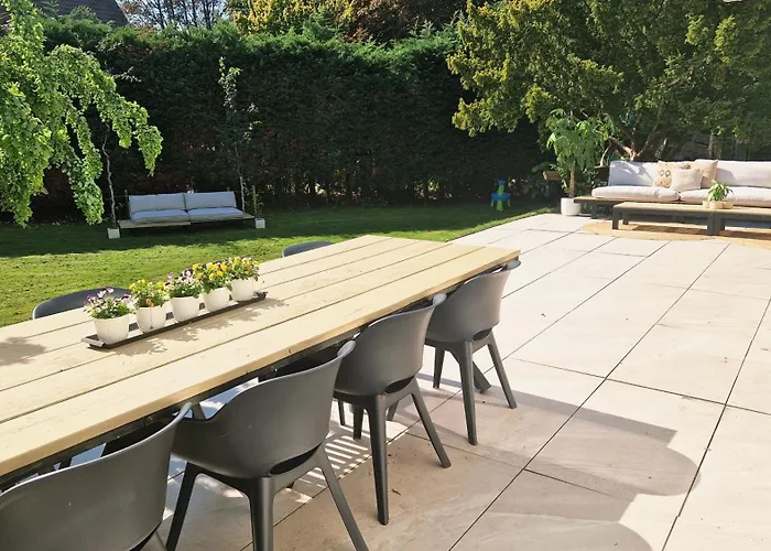 Luxury With Large Garden - Renovated Bedrooms Haia