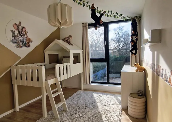 Luxury With Large Garden - Renovated Bedrooms Haia